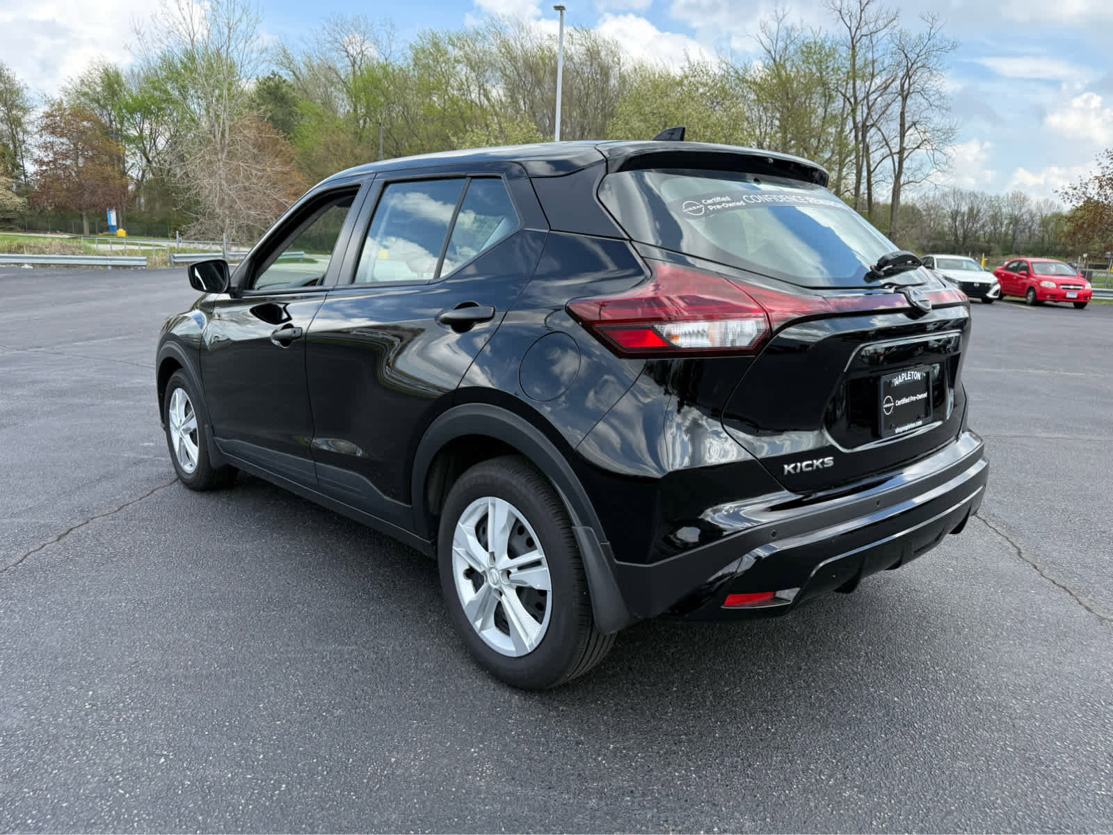 Used 2025 Nissan Kicks Play S FWD image 5