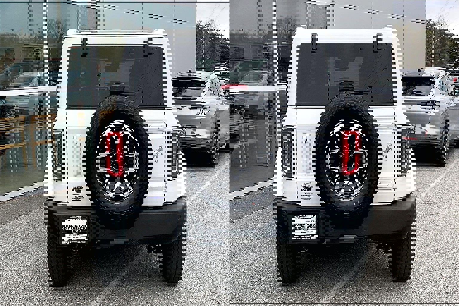 Used 2025 Ford Bronco Outer Banks image 4