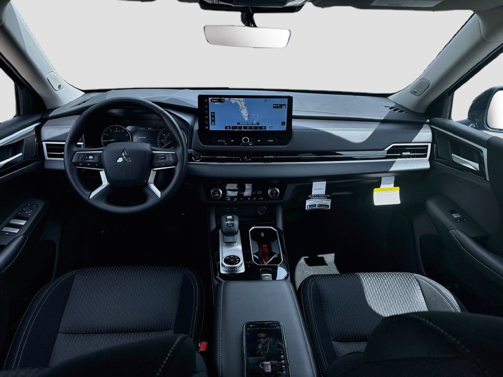 New 2026 Mitsubishi Outlander ES FWD image 23