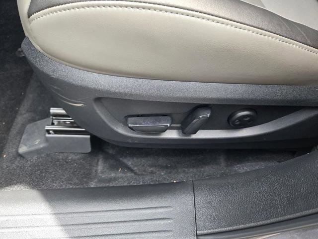 Certified 2025 INFINITI QX50 Luxe AWD/4WD image 13