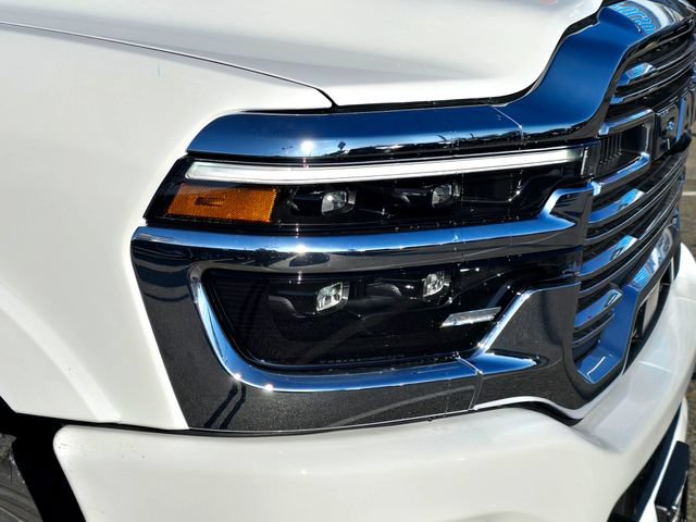 New 2026 RAM 3500 Tradesman AWD/4WD image 24