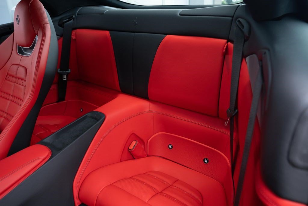 Used 2022 Ferrari Portofino M RWD image 57