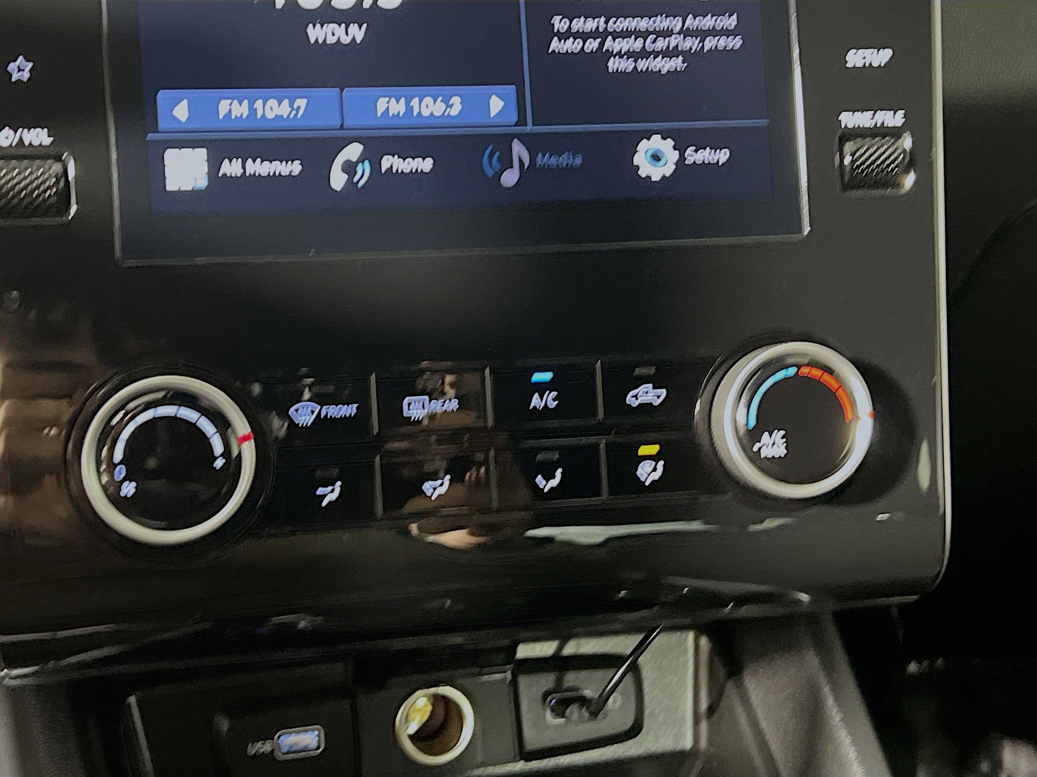 Used 2023 Hyundai Santa Cruz SEL image 26