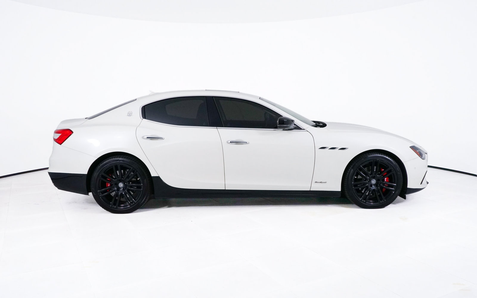 Used 2018 Maserati Ghibli S GranSport Q4 AWD/4WD image 8