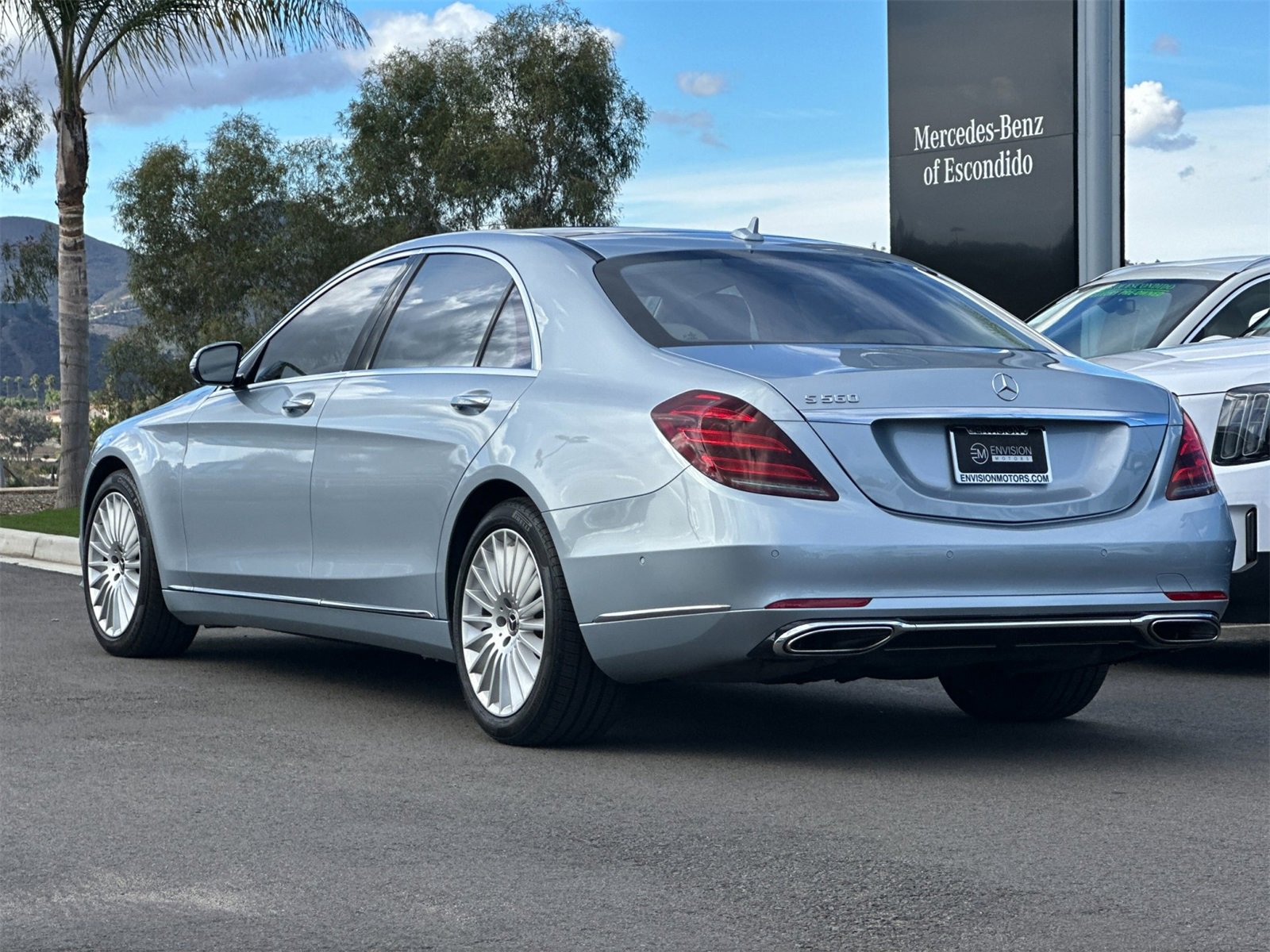 Used 2018 Mercedes-Benz S 560 Sedan image 5