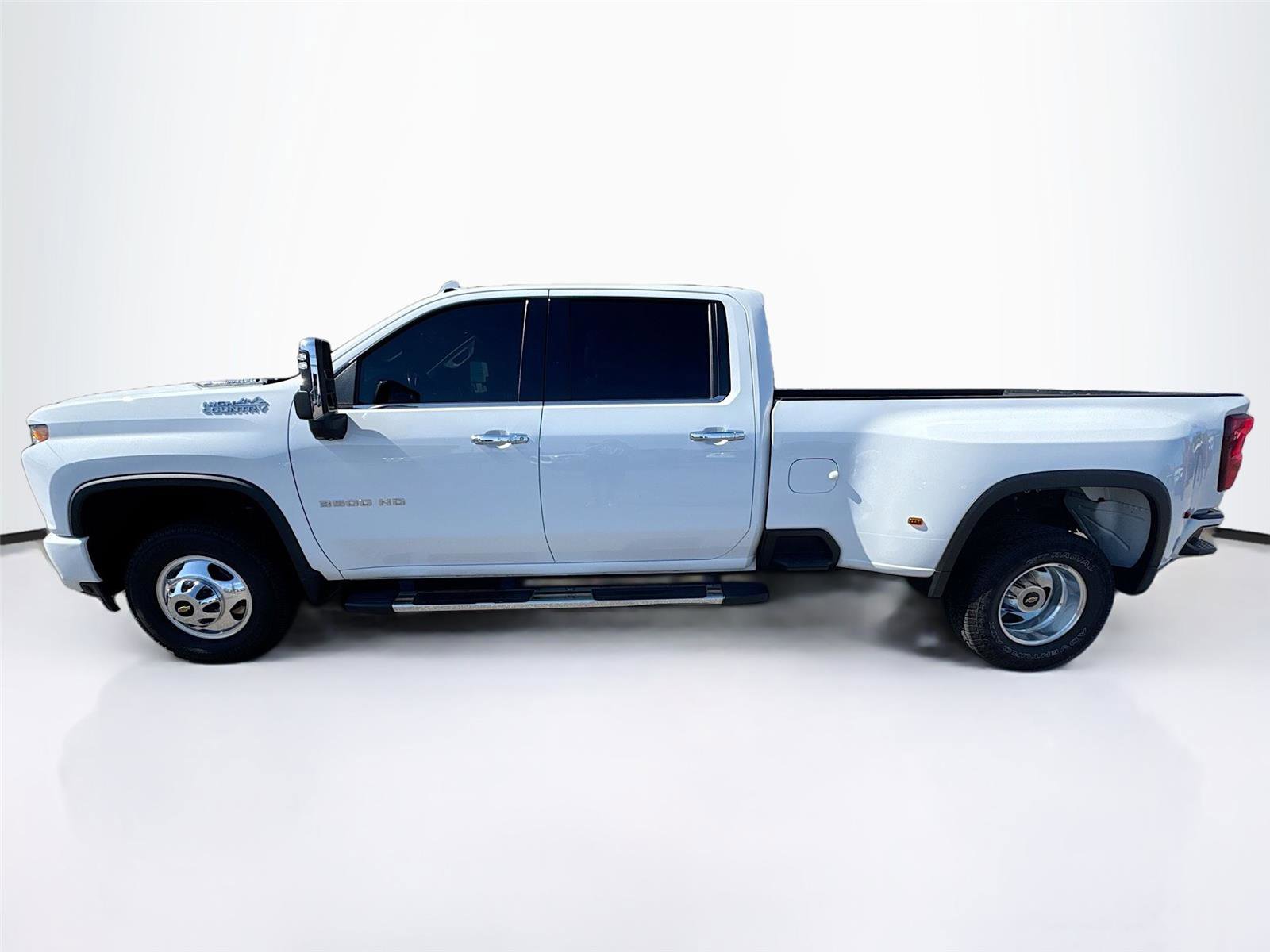 Used 2021 Chevrolet Silverado 3500 High Country image 2