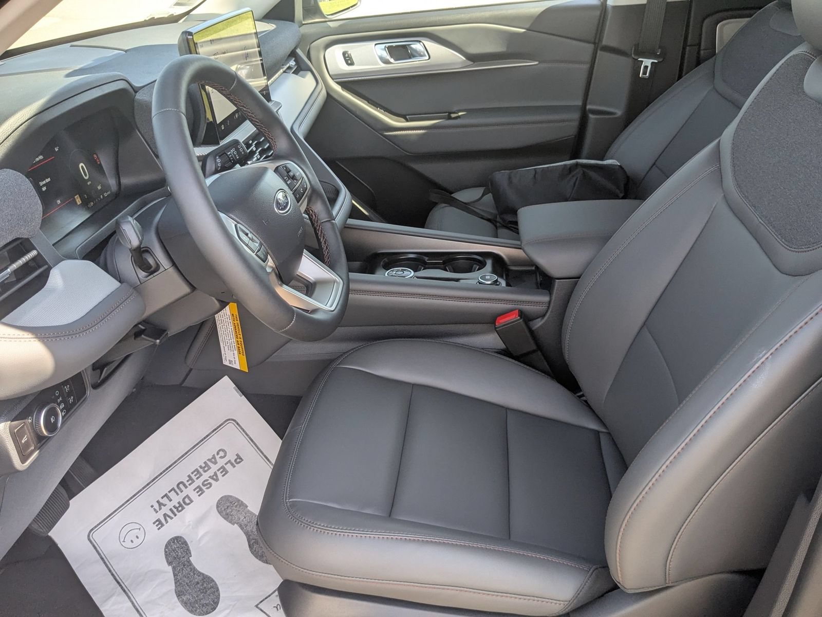 New 2026 Ford Explorer Active w/ Active Comfort Package RWD image 13