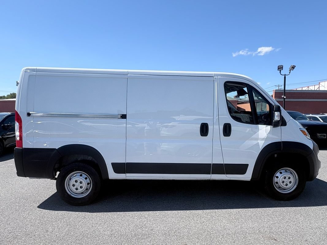 Used 2023 RAM ProMaster 2500 FWD image 5