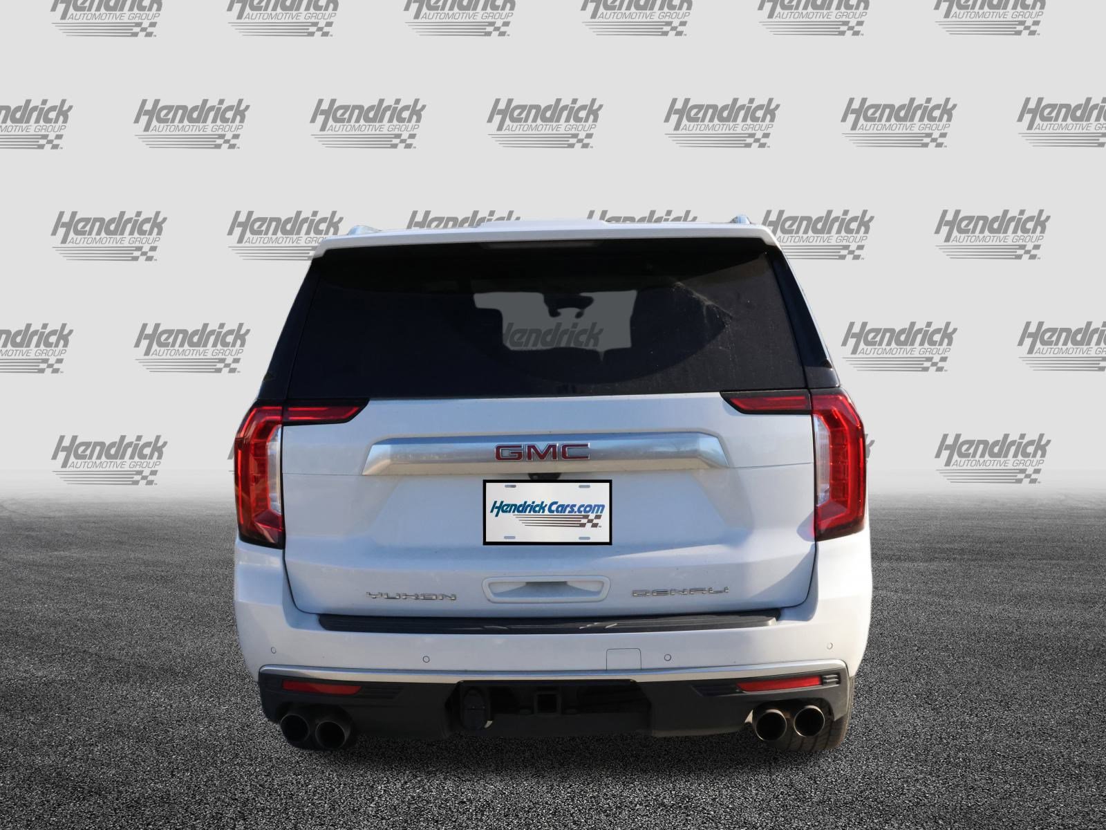 Used 2024 GMC Yukon XL Denali w/ Denali Reserve Package image 8
