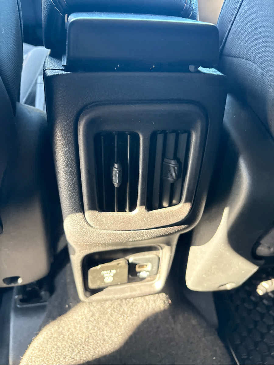 Used 2019 Jeep Compass Sport w/ Cold Weather Group AWD/4WD image 18