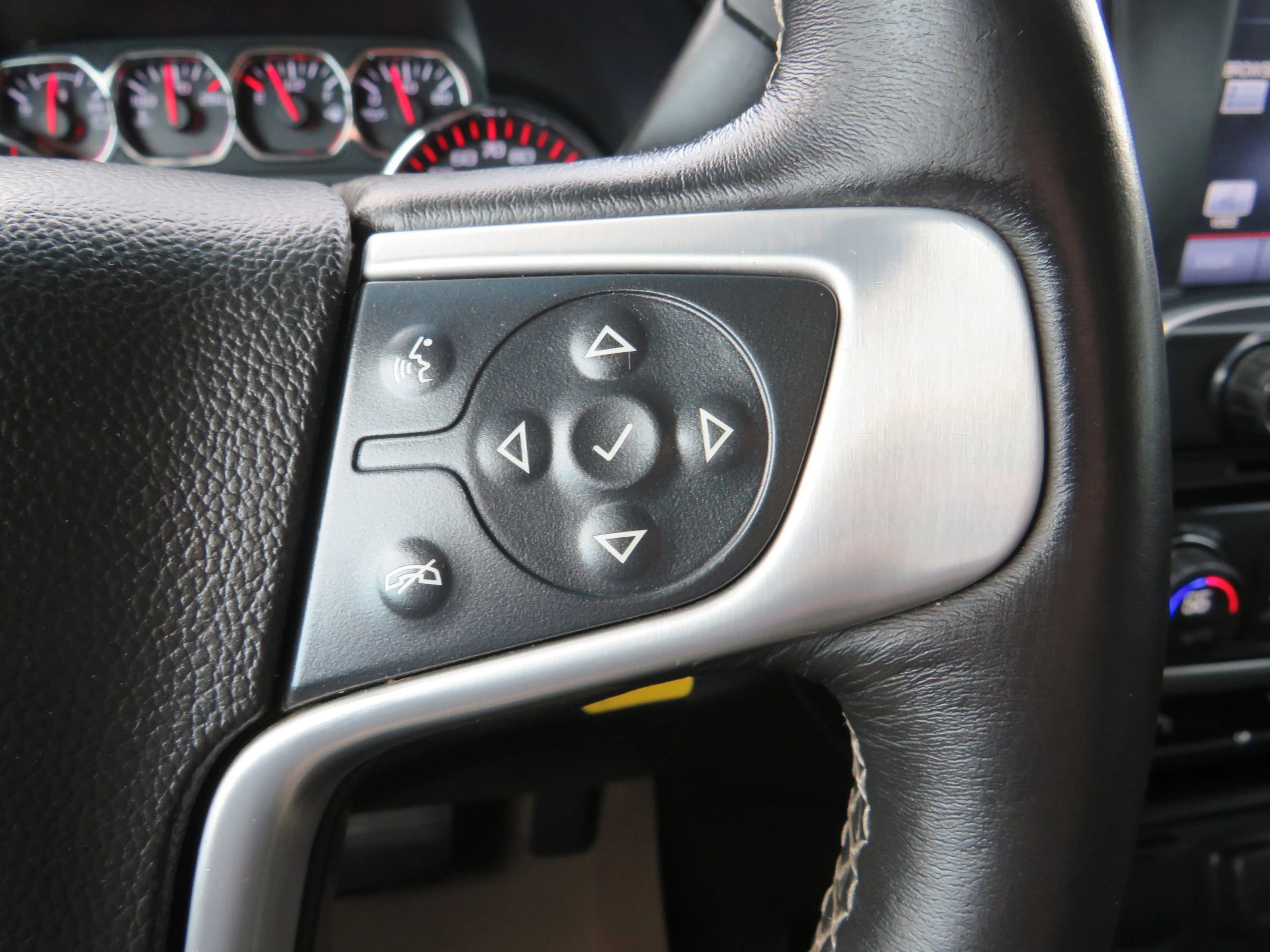 Used 2015 GMC Sierra 3500 SLT image 17