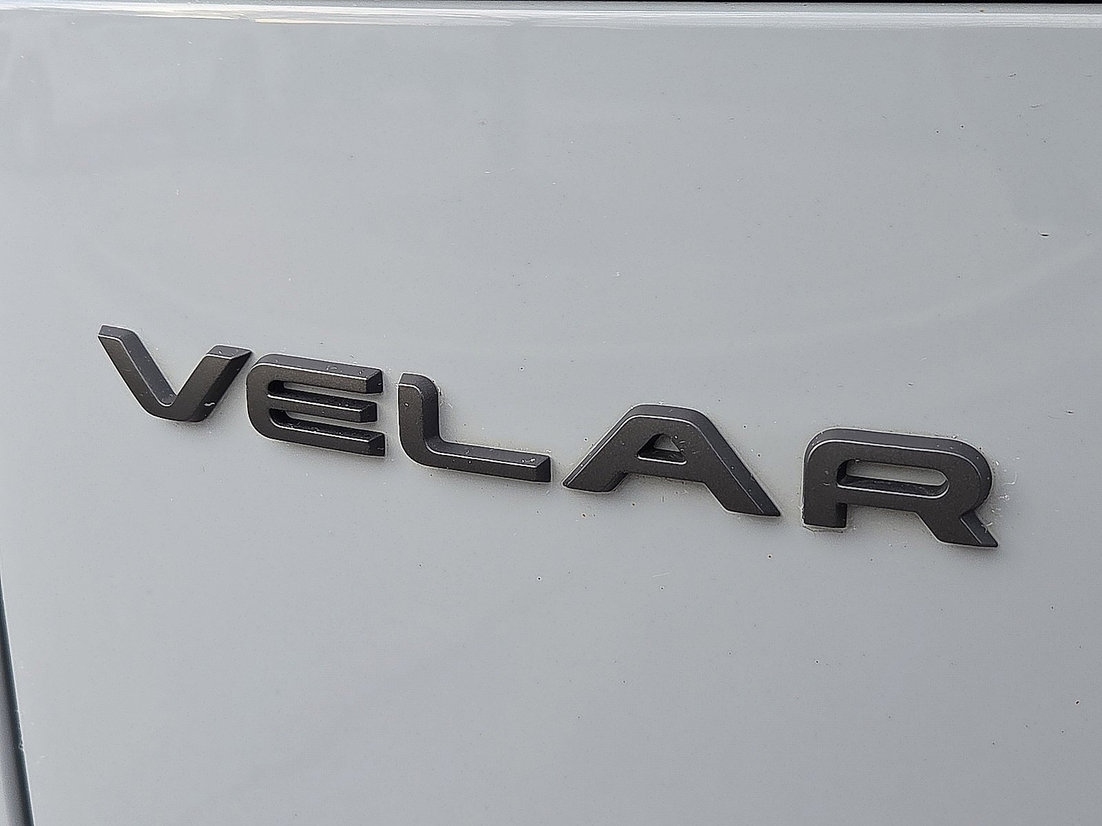 Used 2024 Land Rover Range Rover Velar Dynamic SE image 9