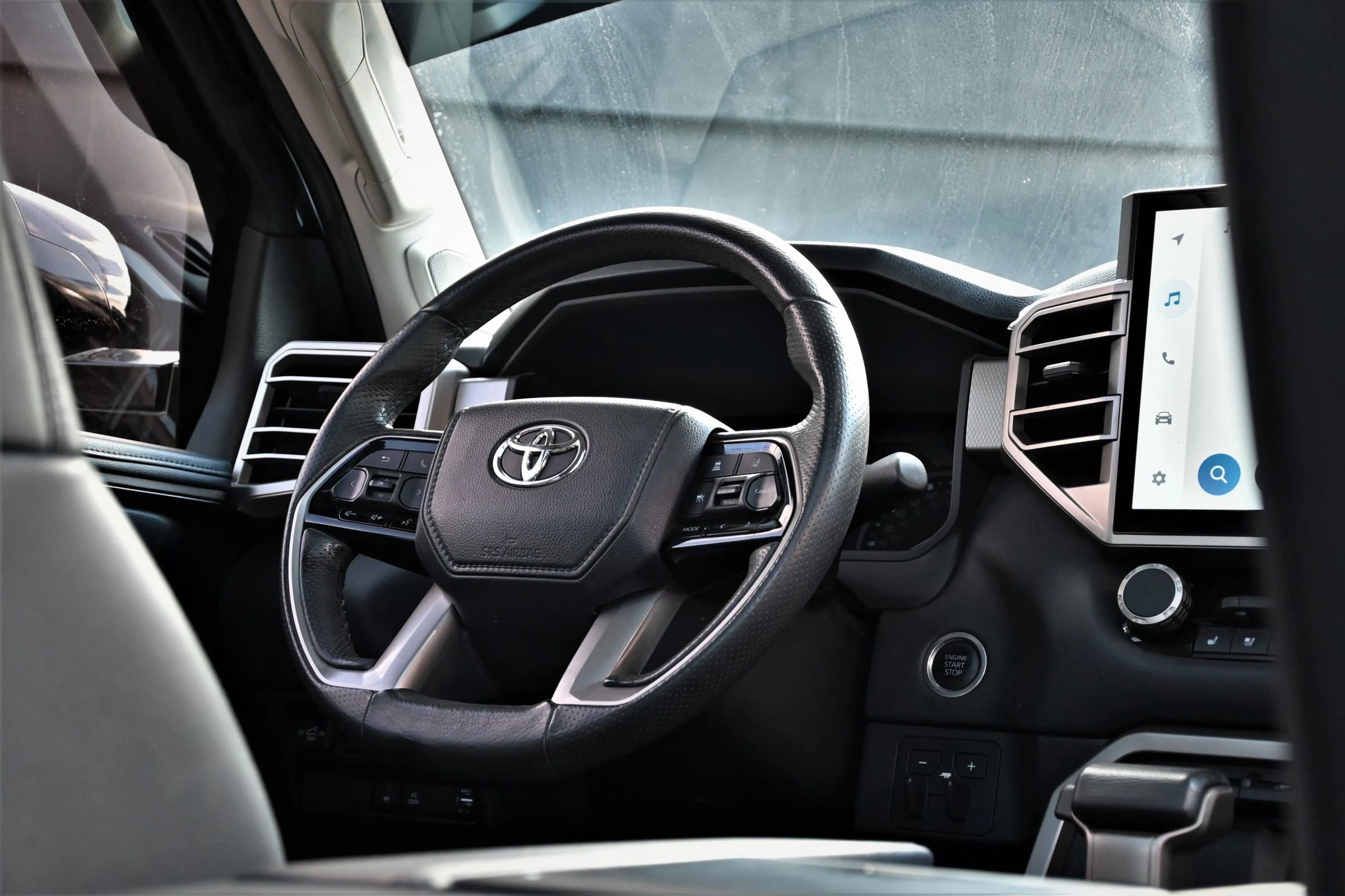 Used 2022 Toyota Tundra Limited image 18