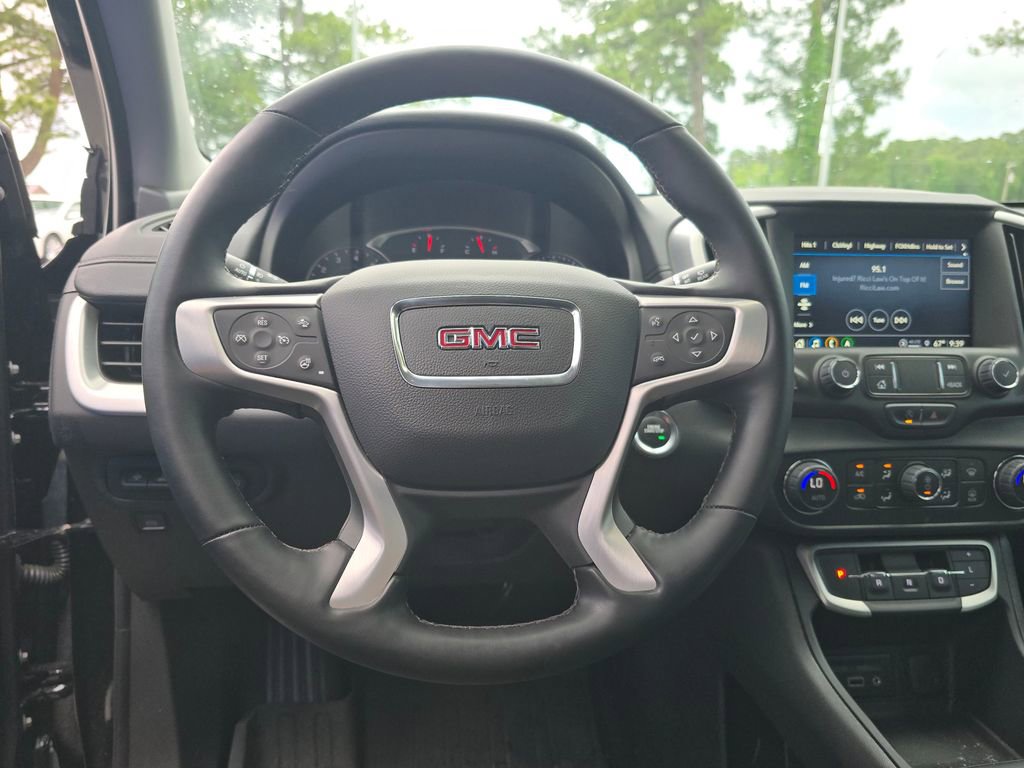 Used 2024 GMC Terrain SLT w/ Infotainment Package II AWD/4WD image 15