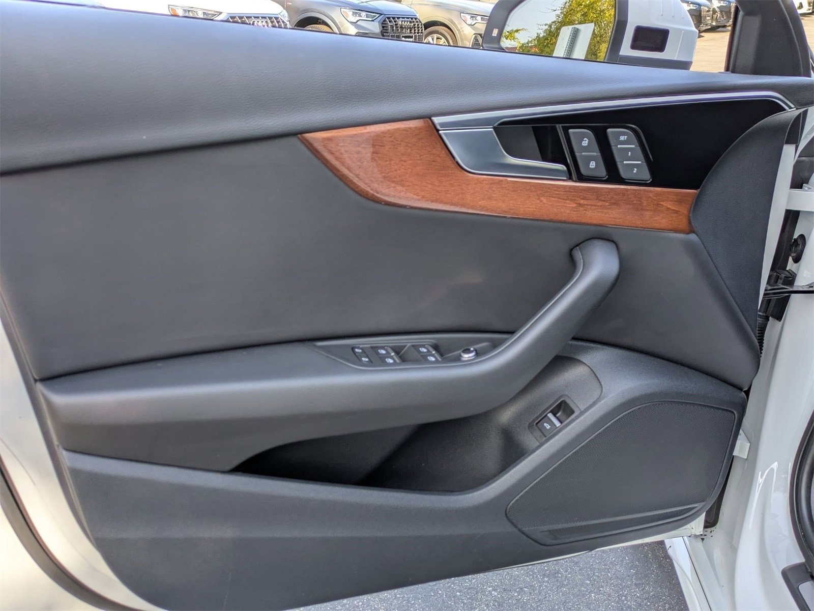 Used 2023 Audi A4 2.0T Premium w/ Convenience Package image 16