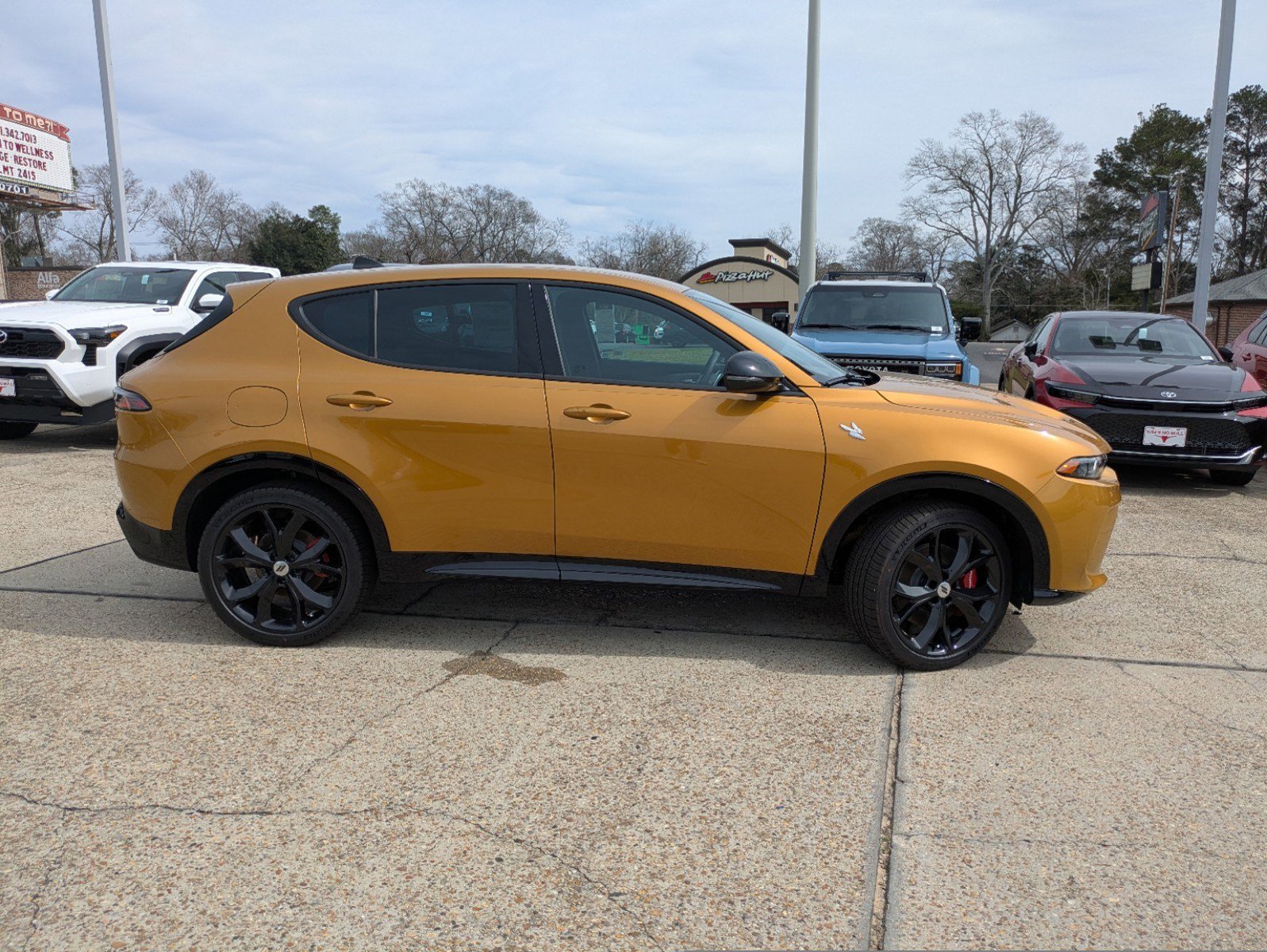 New 2025 Dodge Hornet R/T w/ Track Pack image 8