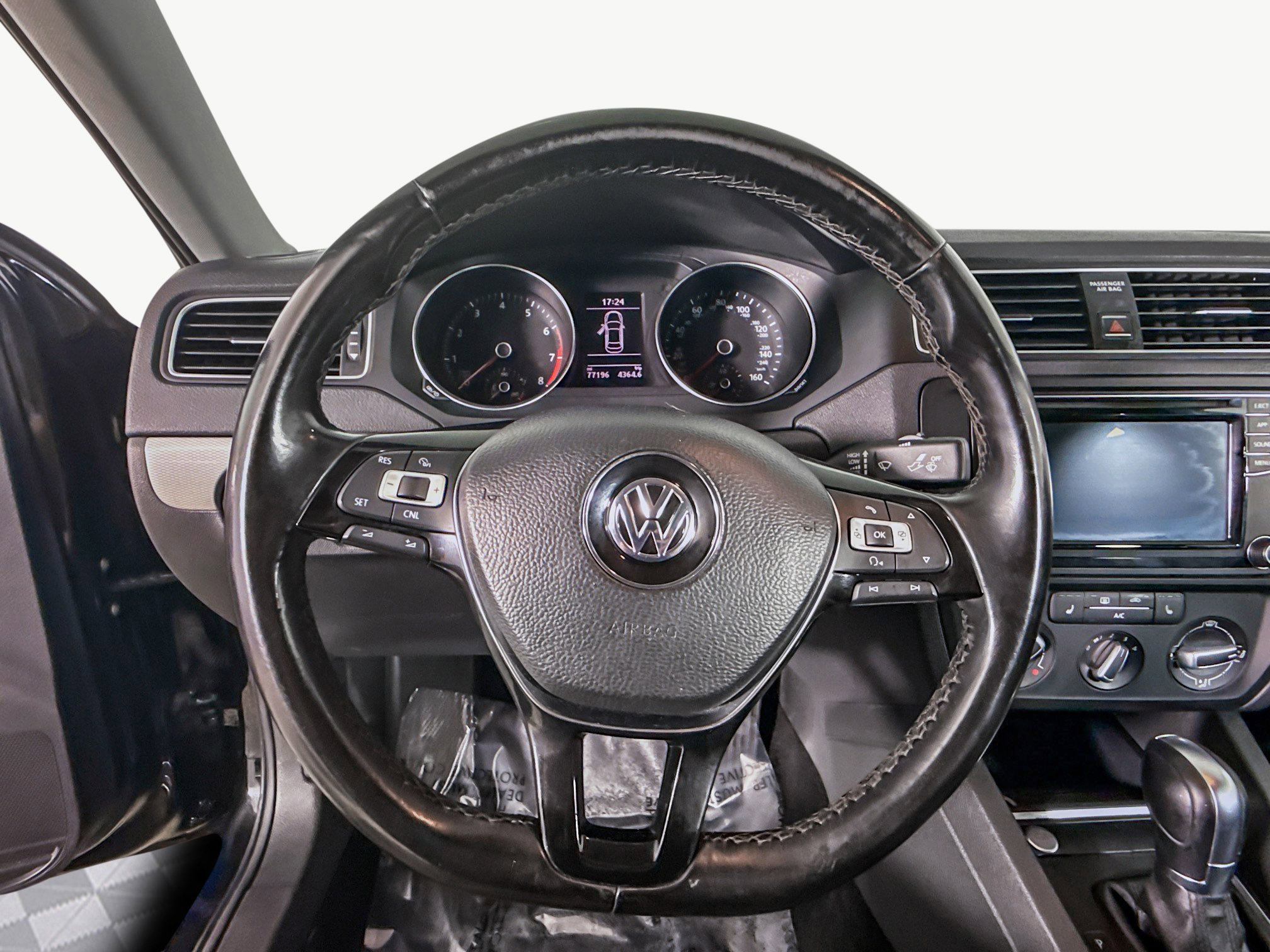 Used 2018 Volkswagen Jetta SE image 13