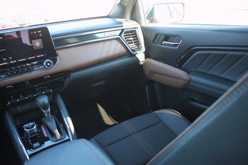 Used 2024 GMC Canyon AT4 w/ Canyon Safety Plus Package image 7