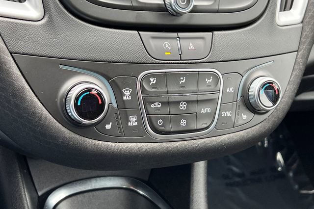 Used 2023 Chevrolet Malibu LT FWD image 25