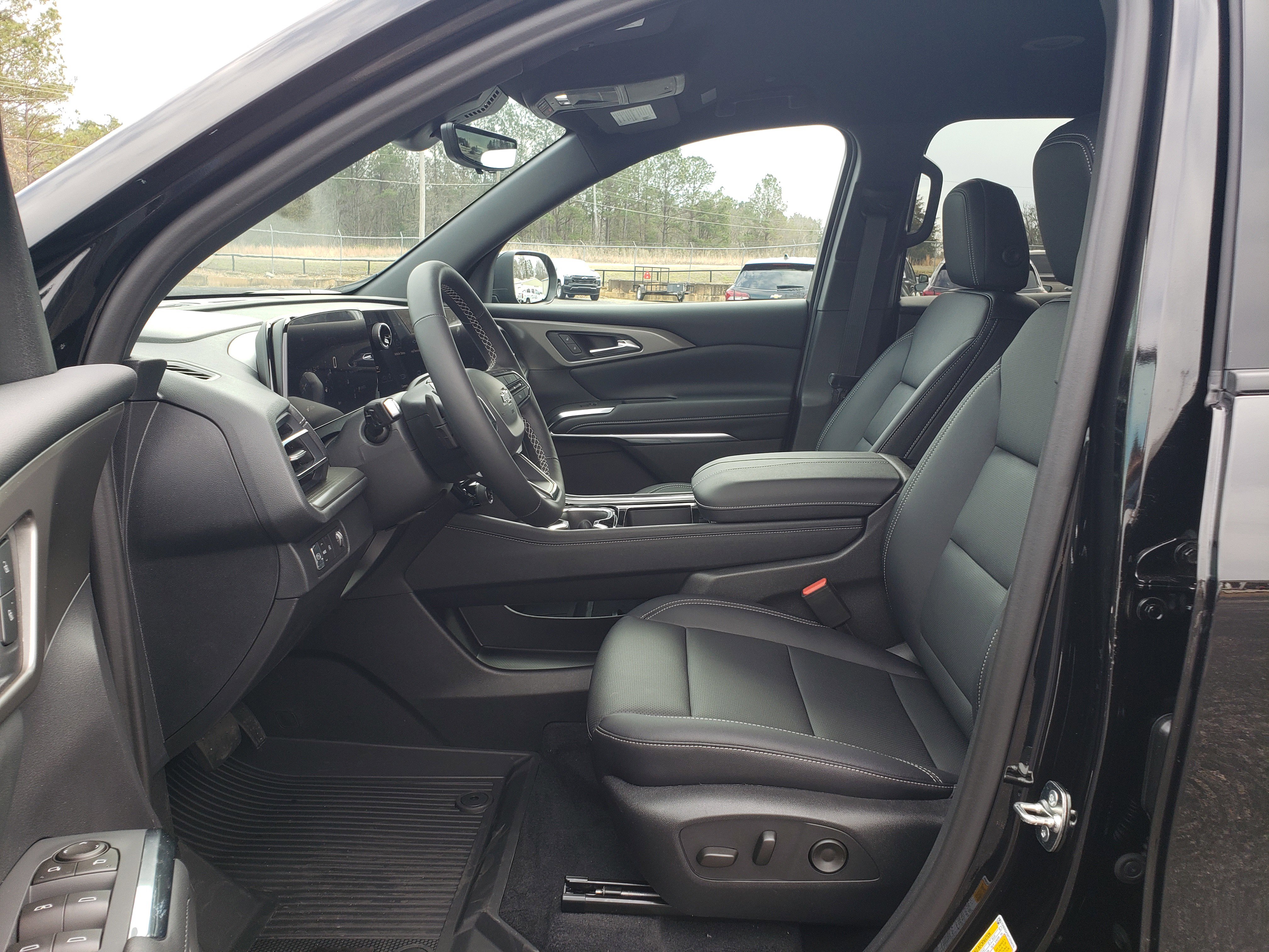 New 2026 Chevrolet Traverse LT w/ Midnight/Sport Edition image 30