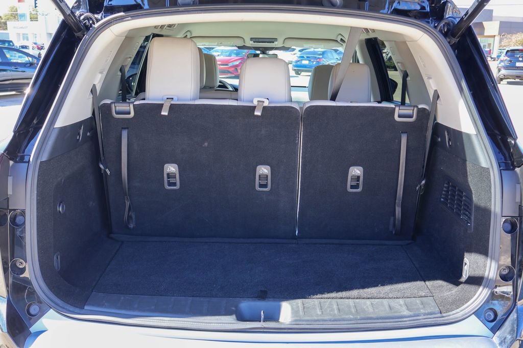 Used 2025 Nissan Pathfinder SL image 26