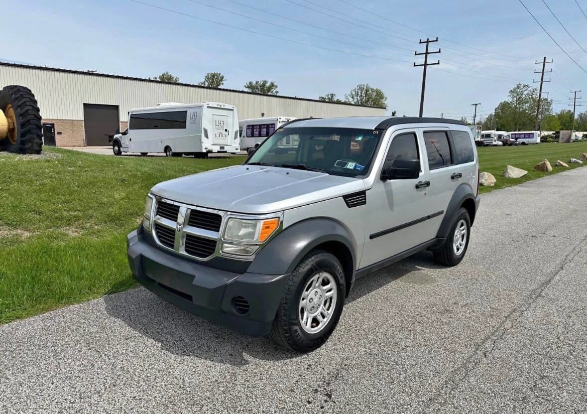 Used 2008 Dodge Nitro SXT RWD image 1