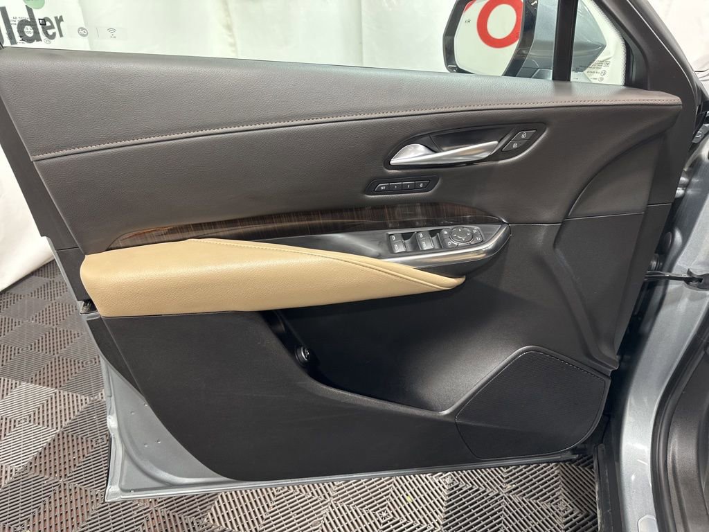 Used 2025 Cadillac XT4 Premium Luxury AWD/4WD image 21