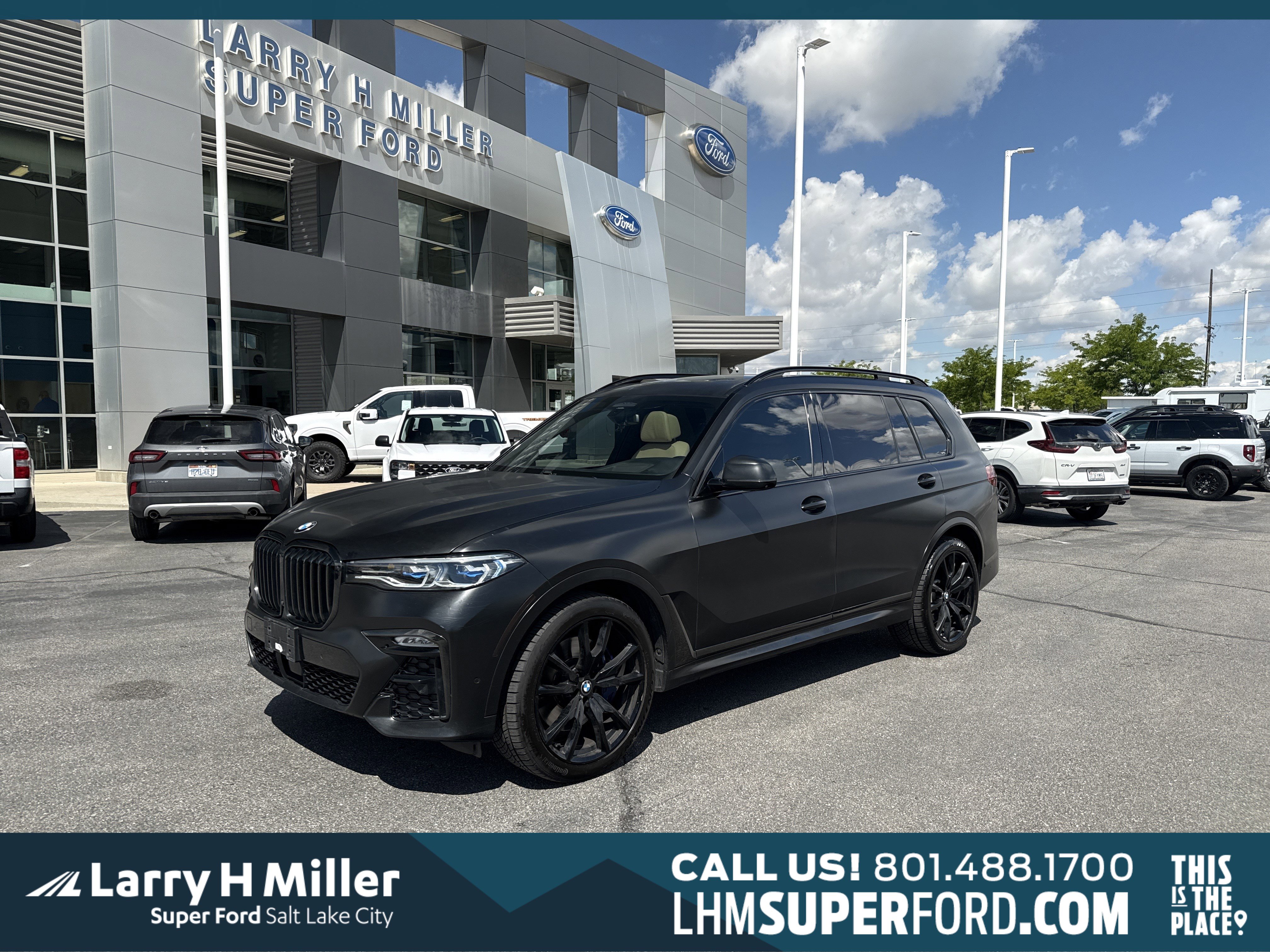 Used 2021 BMW X7 M50i AWD/4WD image 1
