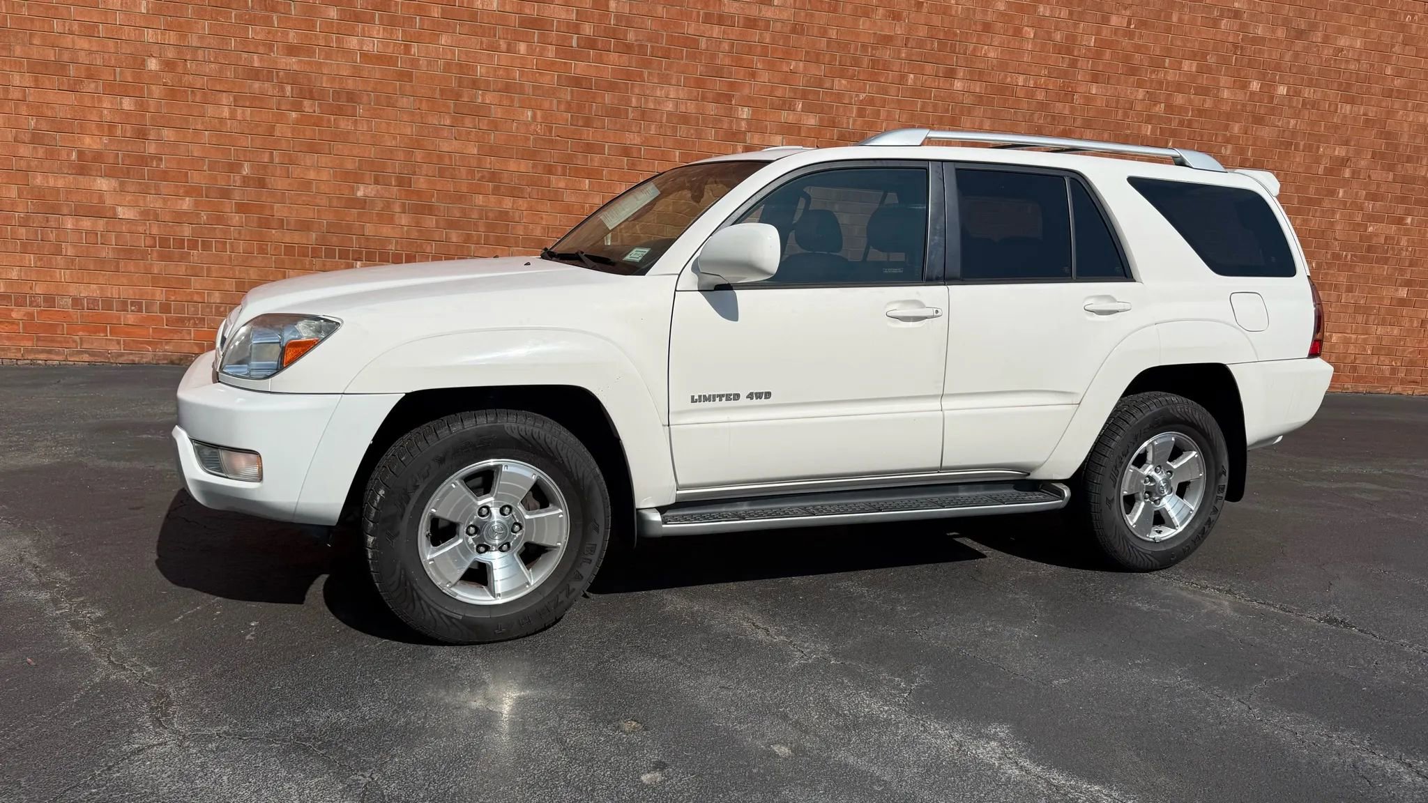 Used 2004 Toyota 4Runner Limited image 9