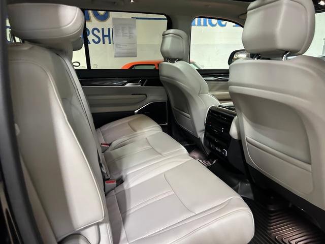 Used 2024 Jeep Wagoneer L 4WD w/ Premium Group I image 24