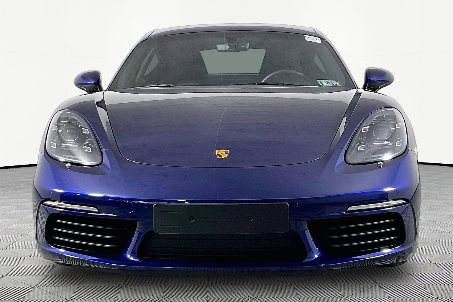 Used 2023 Porsche 718 Cayman RWD image 2