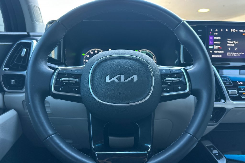 Used 2023 Kia Sorento SX Prestige w/ Panoramic Sunroof Package AWD/4WD image 29