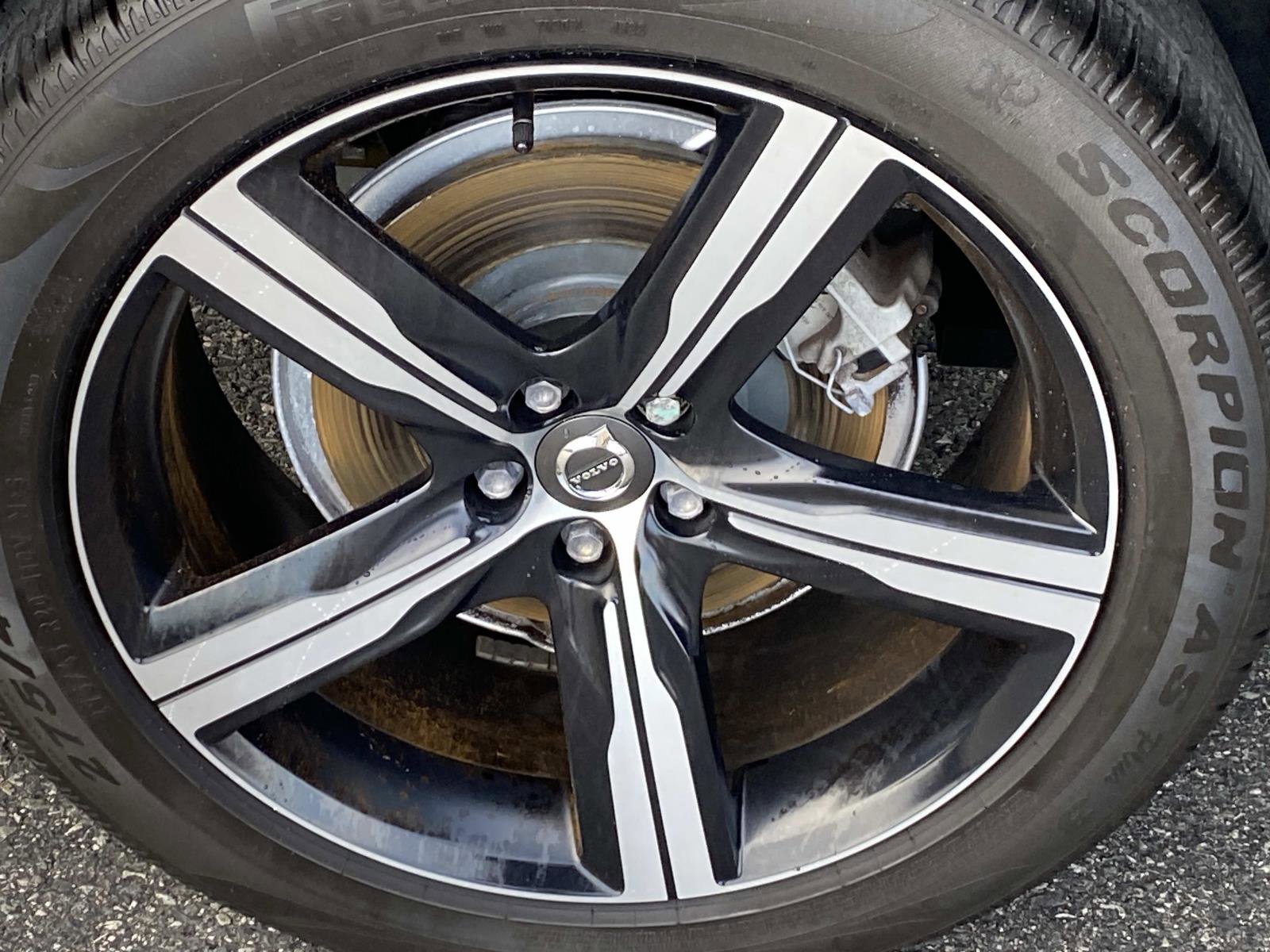 Used 2019 Volvo XC90 T6 R-Design w/ Advanced Package image 25