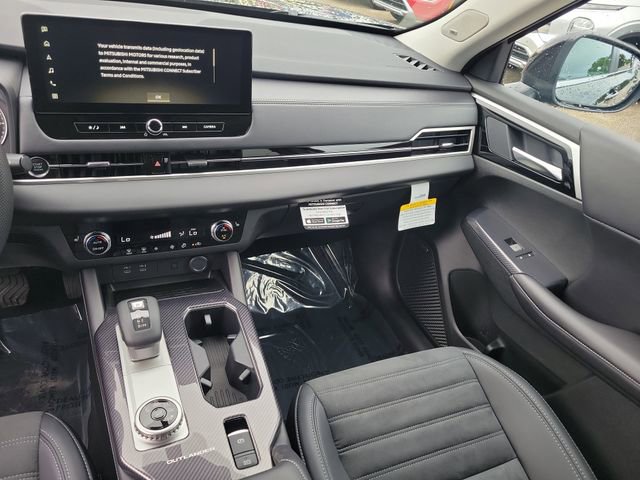 New 2025 Mitsubishi Outlander SE image 18