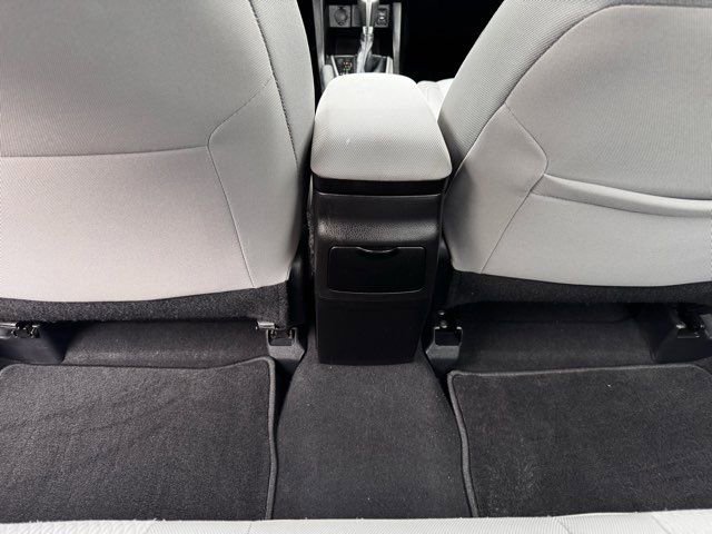 Used 2014 Toyota Corolla LE FWD image 22