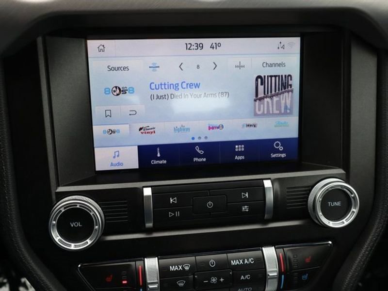 Used 2020 Ford Mustang Premium image 23