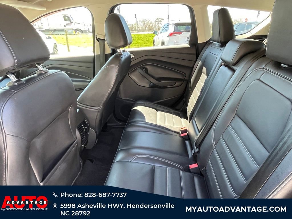 Used 2017 Ford Escape Titanium image 27