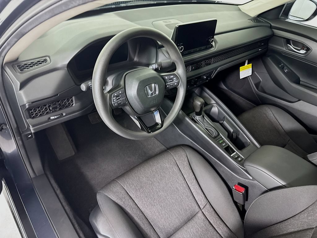 Certified 2025 Honda Accord LX image 9