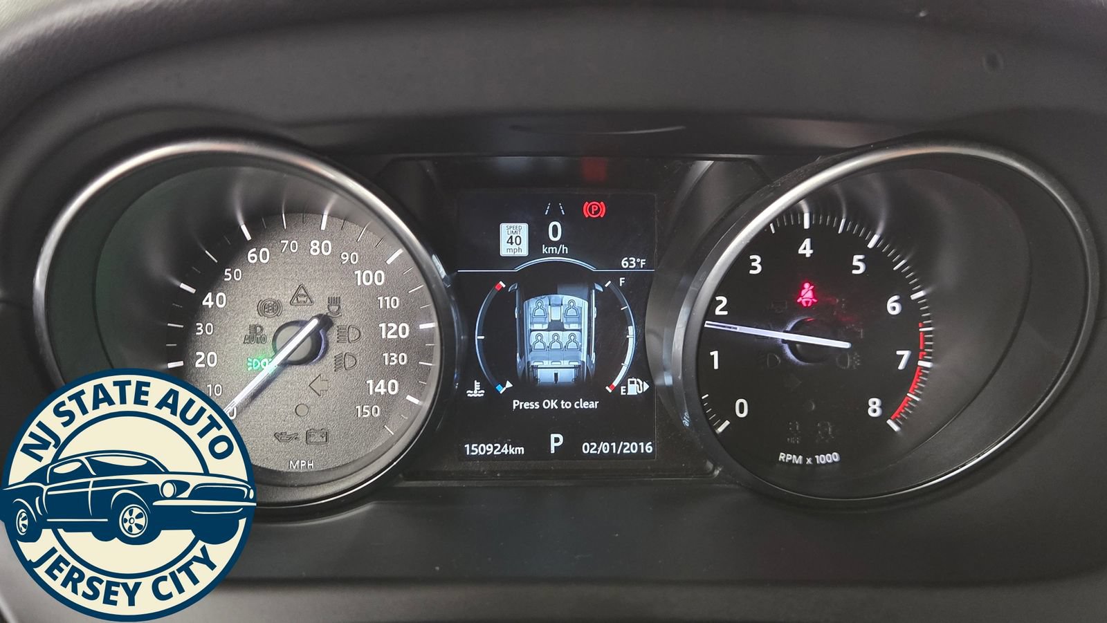 Used 2019 Land Rover Discovery Sport HSE AWD/4WD image 12