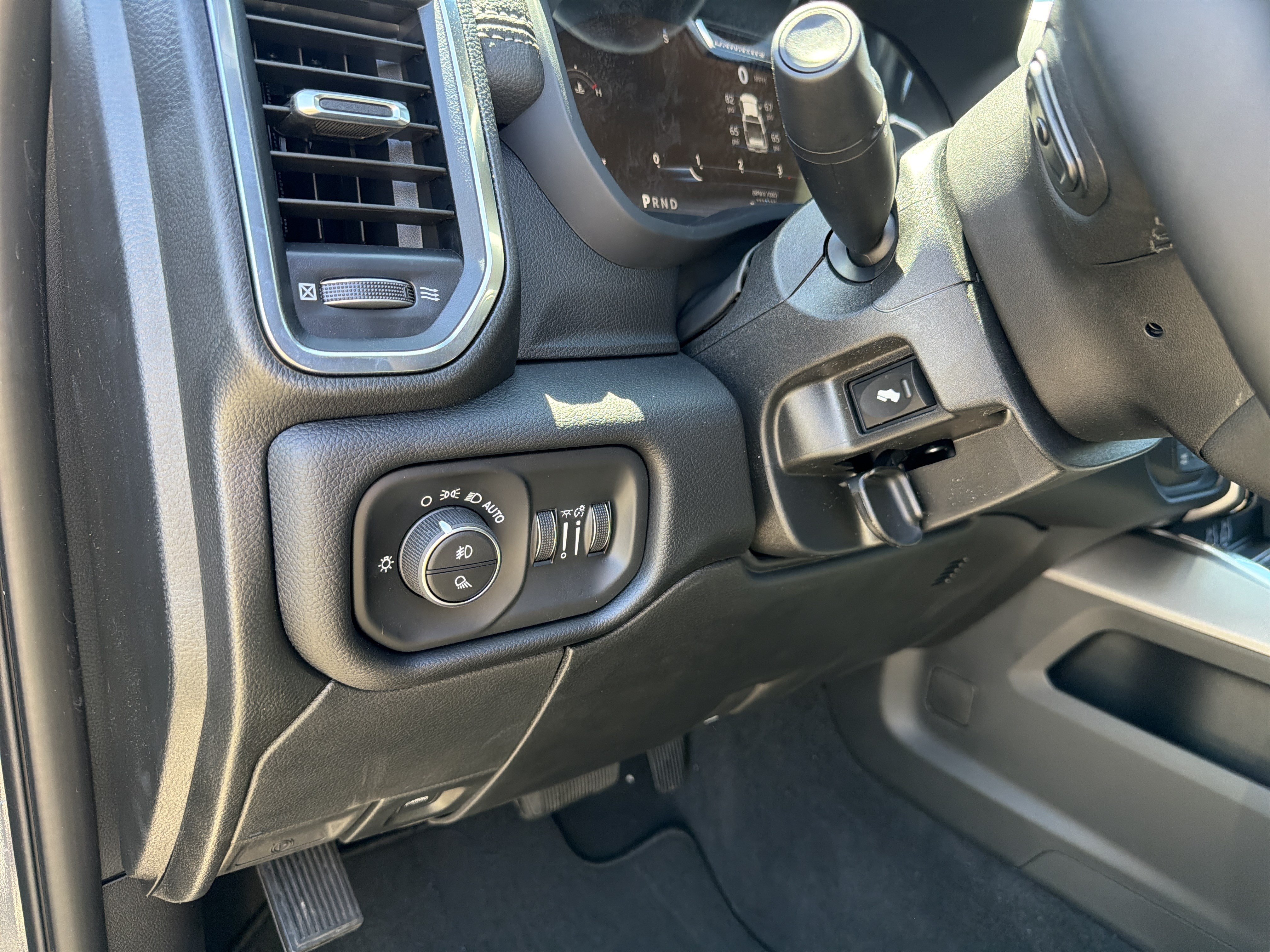 New 2026 RAM 2500 Laramie w/ Night Edition AWD/4WD image 16