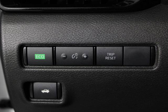 Certified 2022 Nissan Sentra SR w/ Midnight Edition FWD image 24