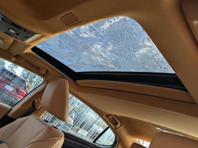 Certified 2025 Lexus ES 350 w/ Premium Package image 19