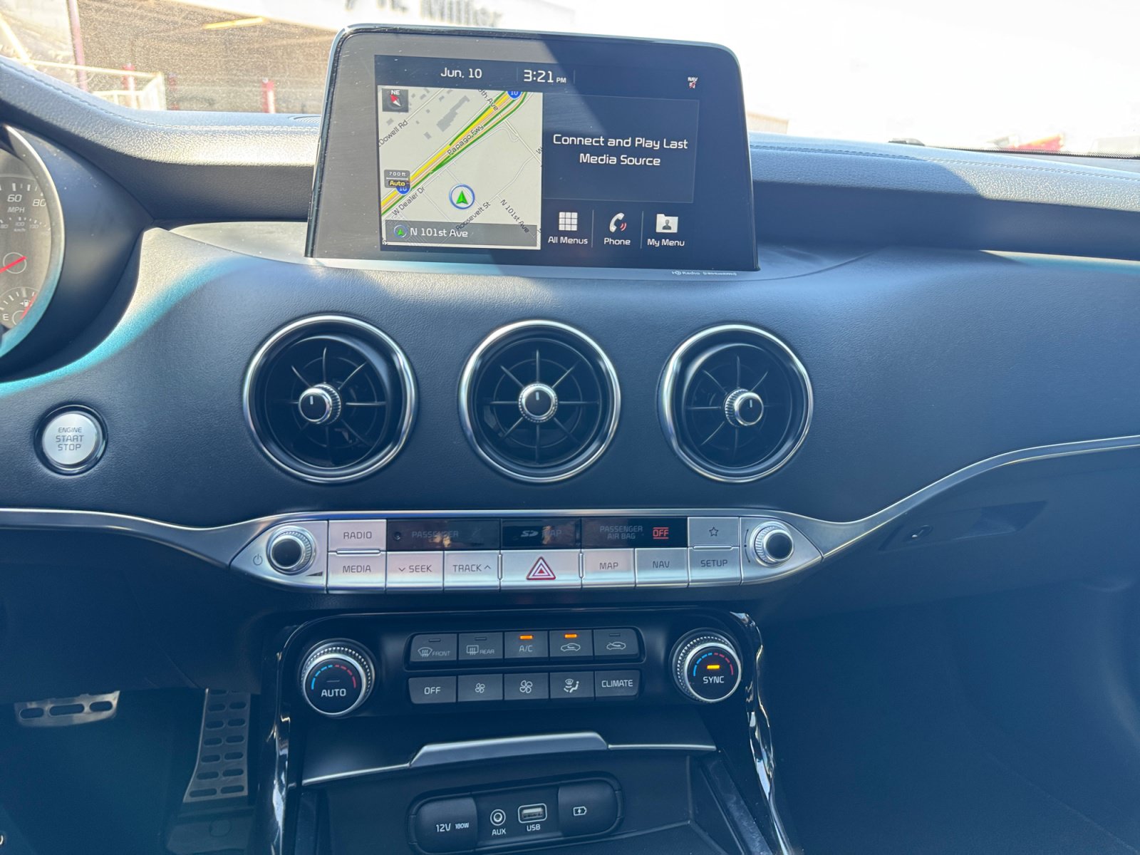 Used 2018 Kia Stinger GT2 RWD image 22