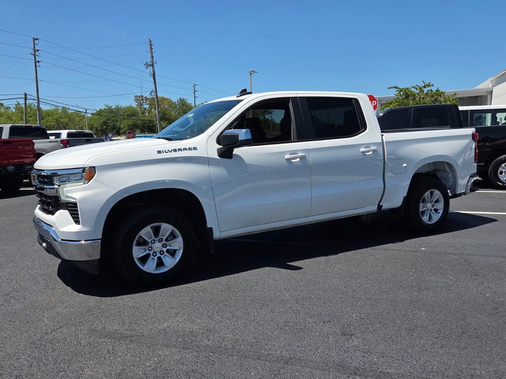 Used 2025 Chevrolet Silverado 1500 LT RWD image 3