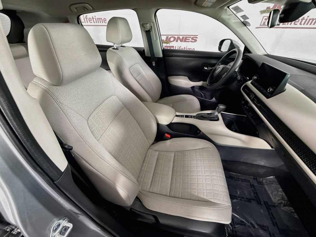 Used 2025 Honda HR-V LX image 29