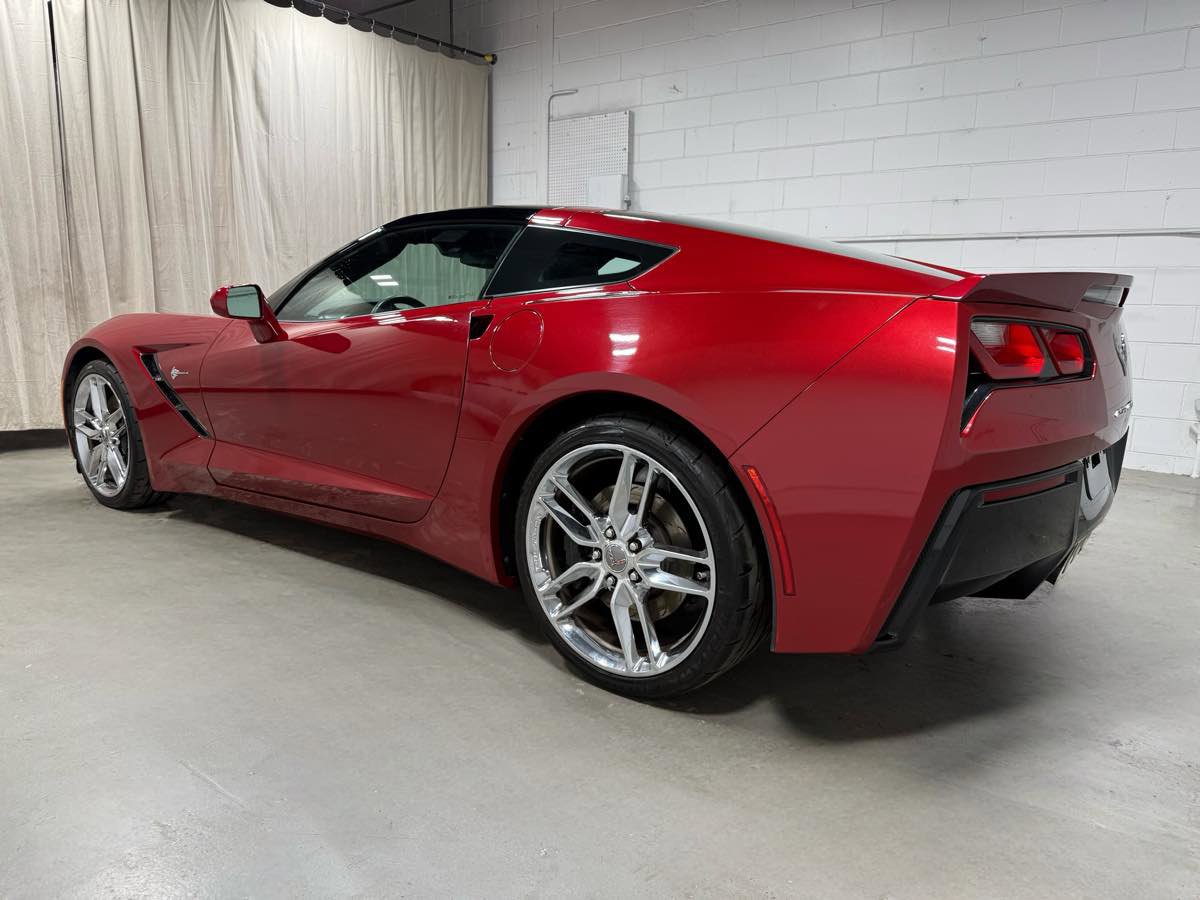Used 2014 Chevrolet Corvette Stingray Coupe w/ Battery Protection Package image 5