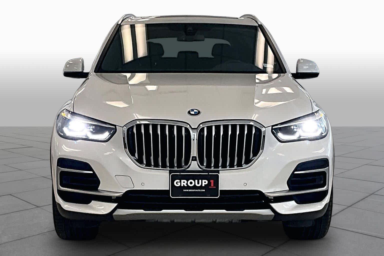 Used 2023 BMW X5 sDrive40i w/ Premium Package RWD image 3