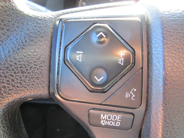 Used 2016 Toyota Tacoma SR RWD image 13