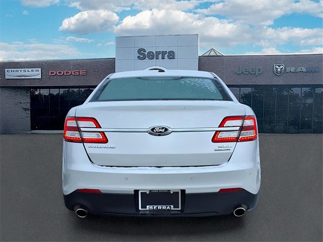 Used 2017 Ford Taurus SEL w/ Equipment Group 201A image 5