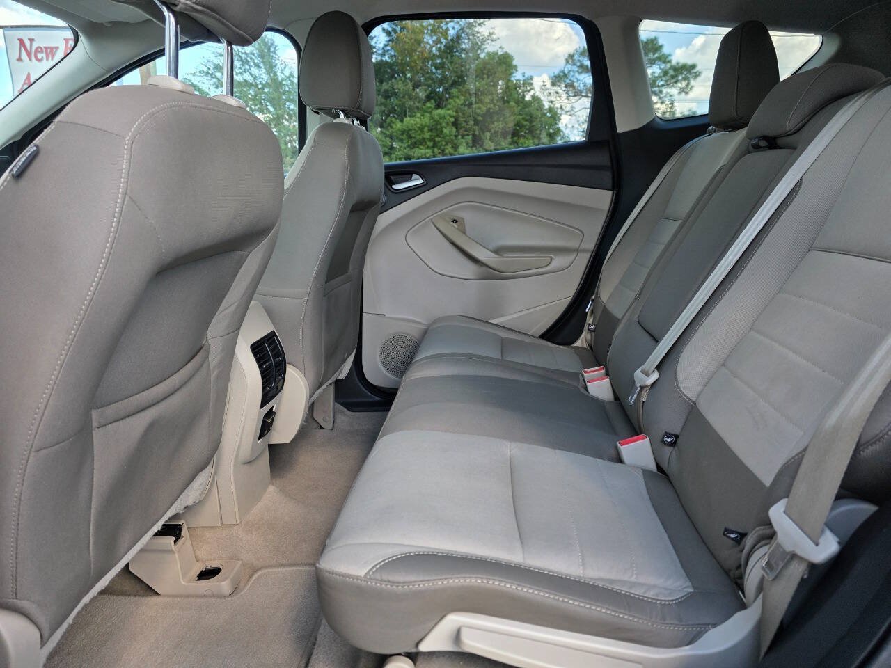 Used 2015 Ford Escape SE w/ Equipment Group 201A FWD image 10